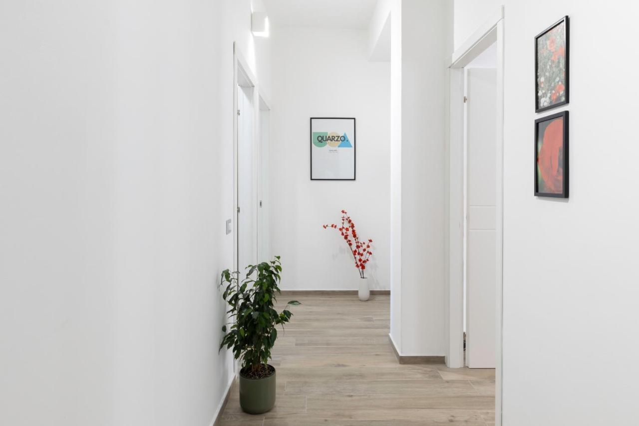 Quarzo. Modern Rooms Cagliari Dış mekan fotoğraf